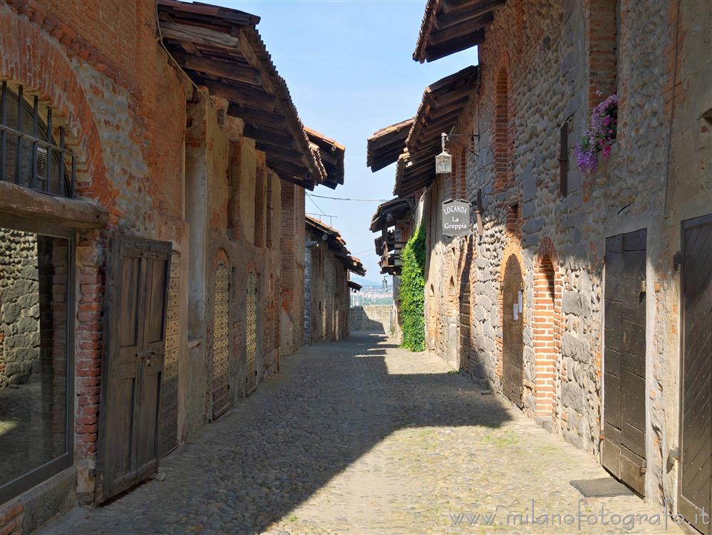 Candelo (Biella) - Strada del ricetto di Candelo